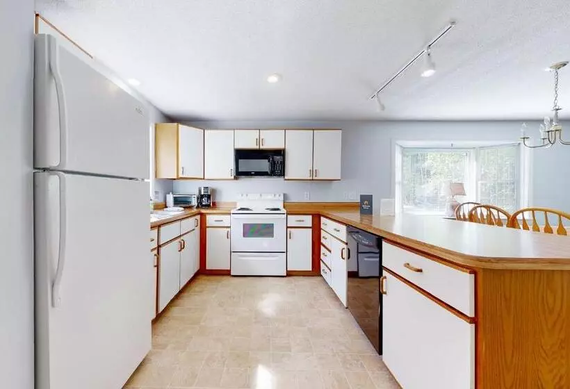 ホテル Cozy Conway Condo