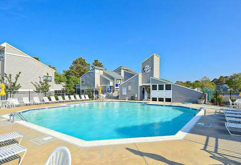 ホテル East Of The Sun     39770 East Sun Dr #112