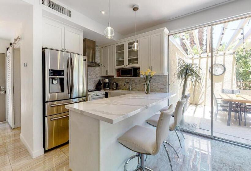 בית מלון כפרי Mountain Cove Country