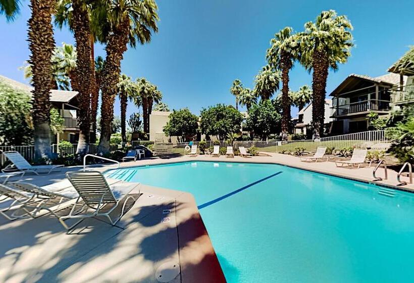 בית מלון כפרי Mountain Cove Country