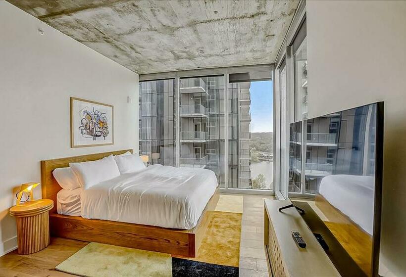 호텔 Natiivo Austin Viii