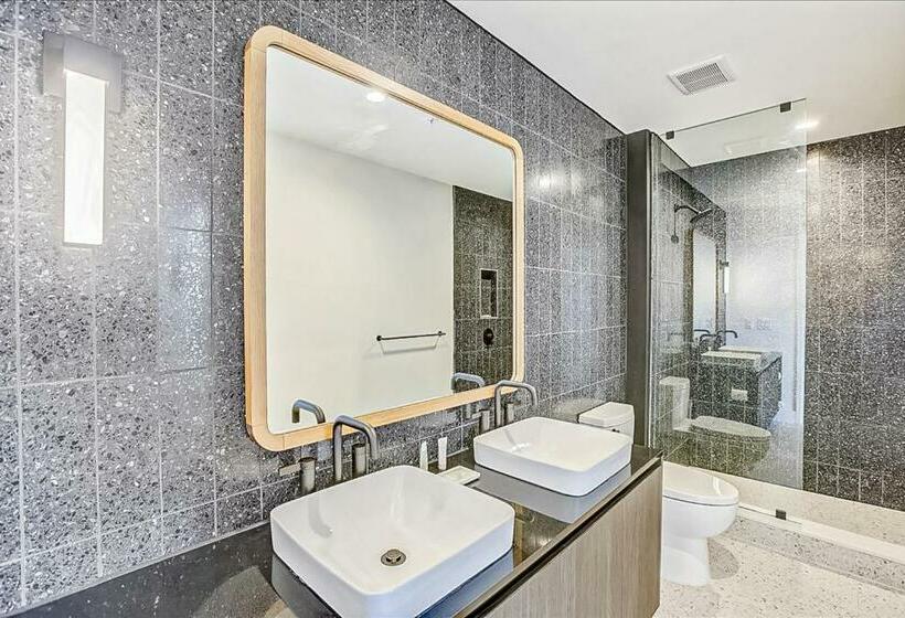 호텔 Natiivo Austin Viii