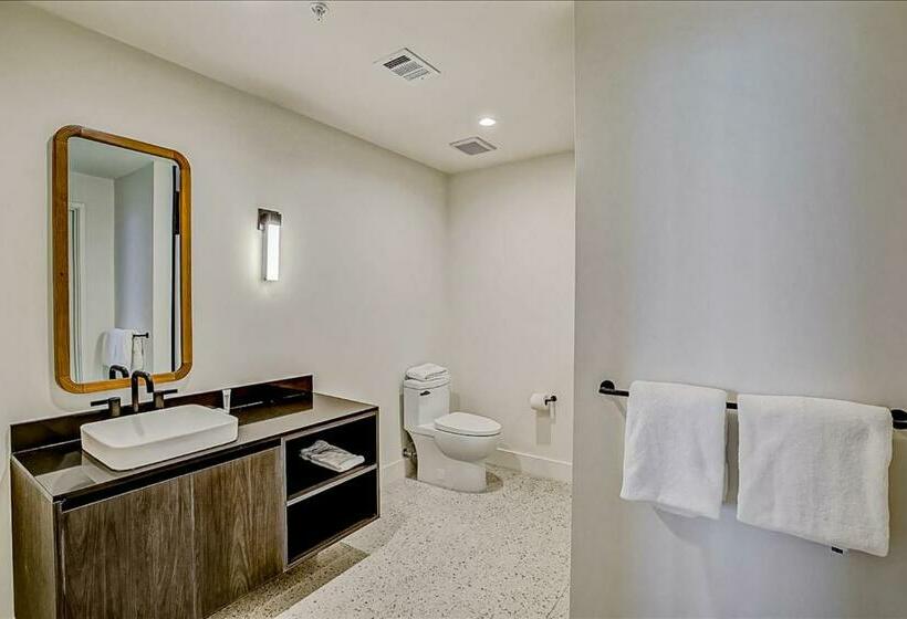 호텔 Natiivo Austin Viii