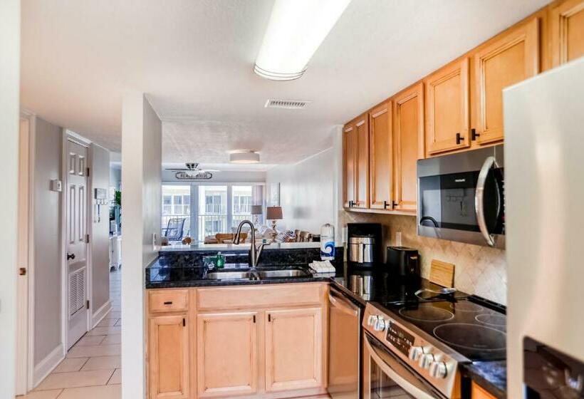 Hotel Pier Point South 37