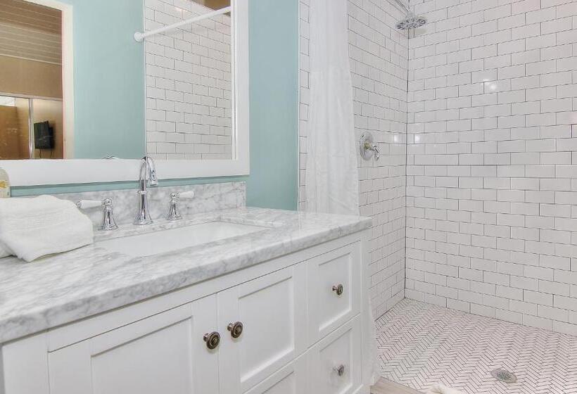 ホテル Seaspray Beach Cottage B