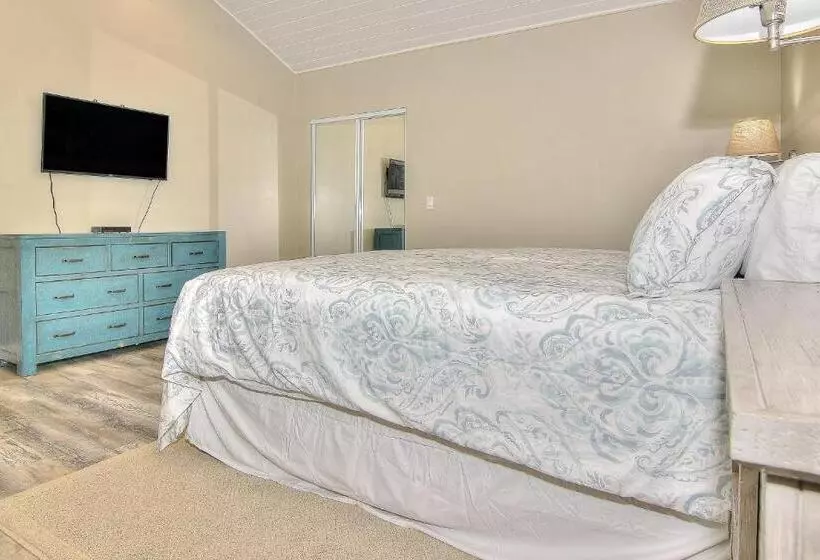 ホテル Seaspray Beach Cottage B
