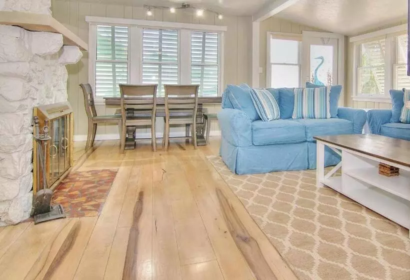 ホテル Seaspray Beach Cottage B