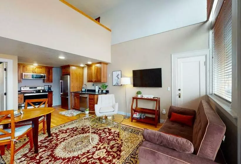 Hotelli The Loft Downtown