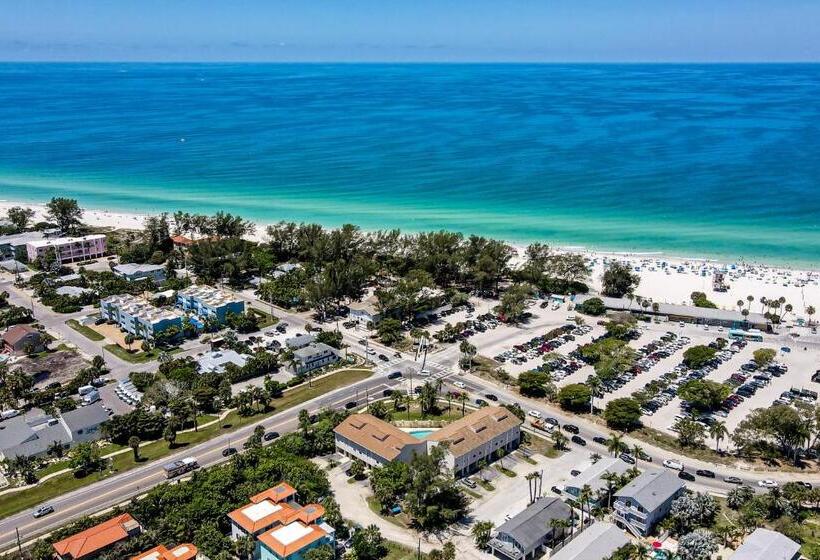 Отель Beach & Gulf Escape