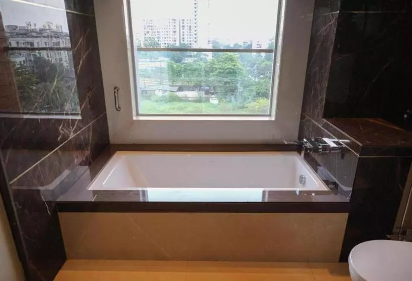 Hotelli Gurudev Grand