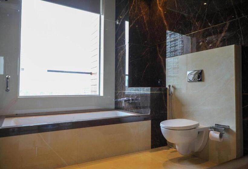 ホテル Gurudev Grand