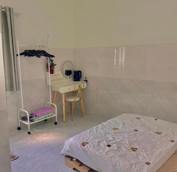 هتل Homestay Tuyết Trinh