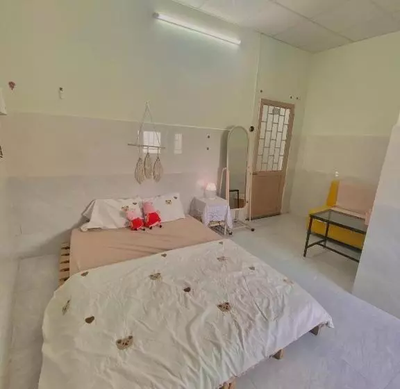 هتل Homestay Tuyết Trinh