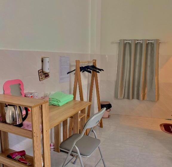 هتل Homestay Tuyết Trinh