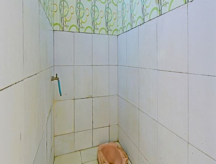 Spot On 91905 Hotel Cipto Arum