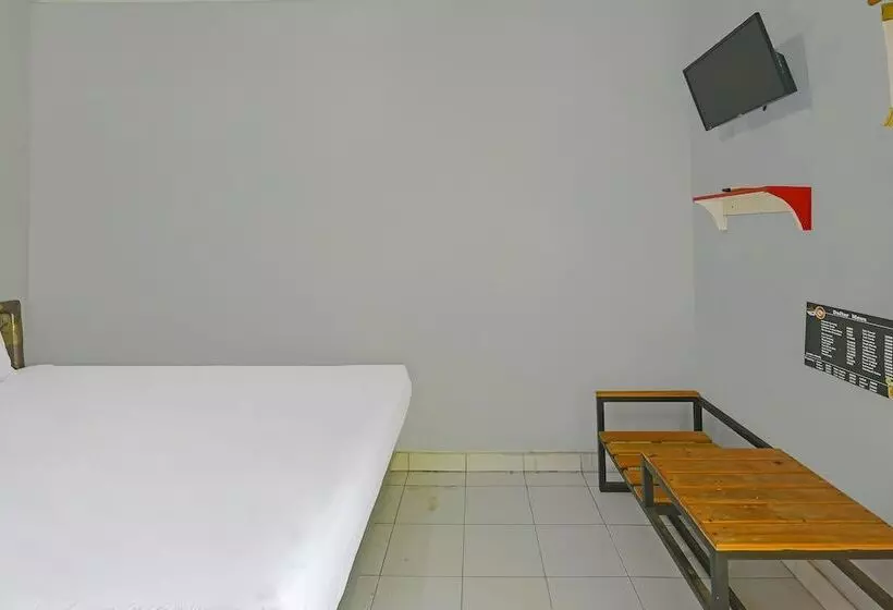 Spot On 91905 Hotel Cipto Arum