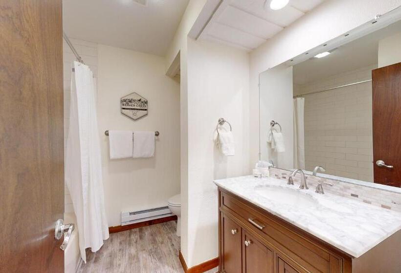 هتل Sunriver E102