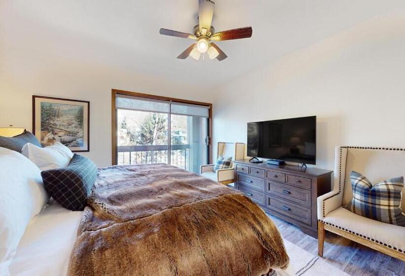 هتل Sunriver E102