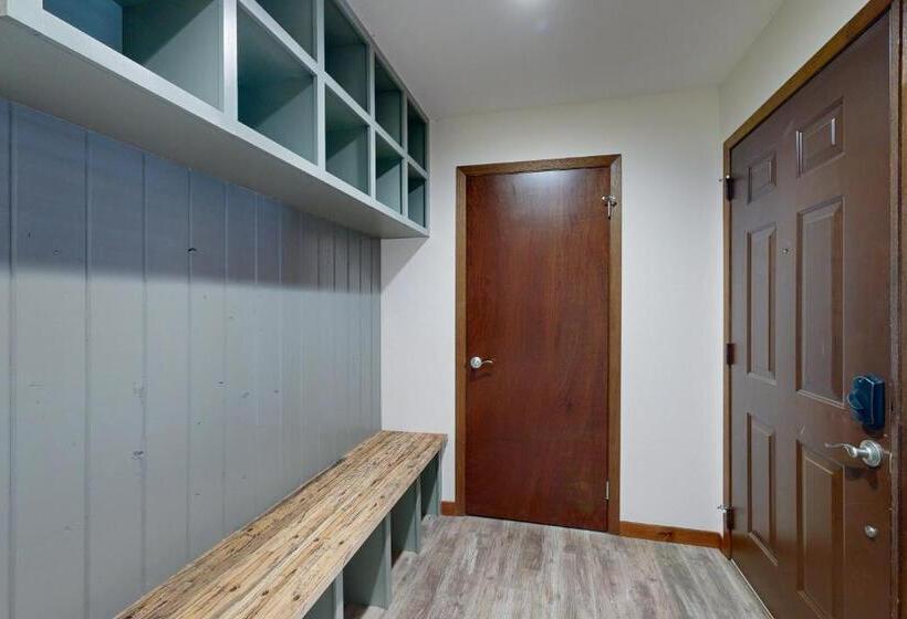 هتل Sunriver E102