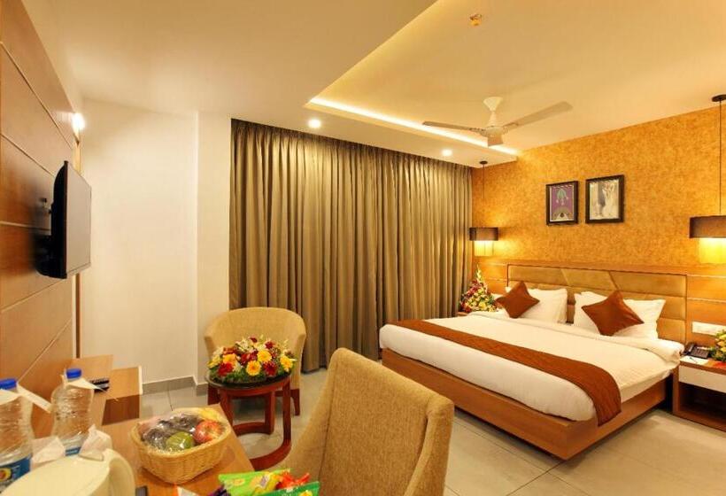 فندق Veliyil Castles