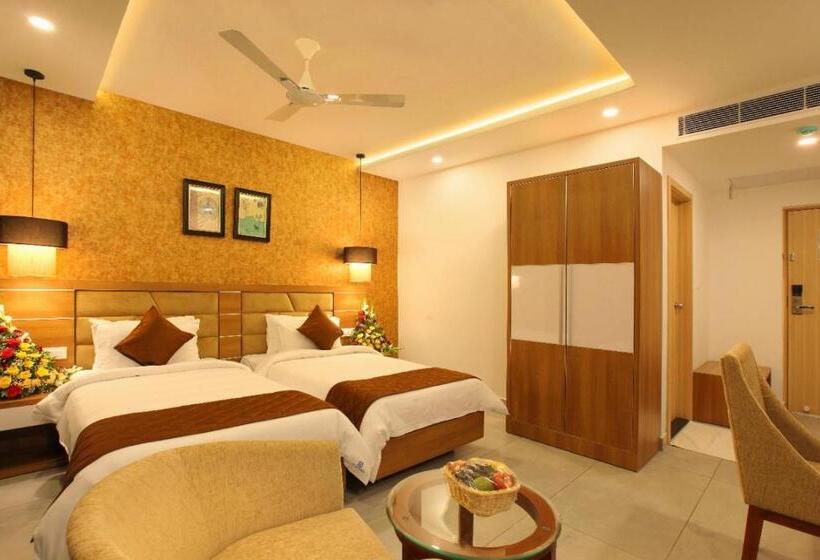 فندق Veliyil Castles