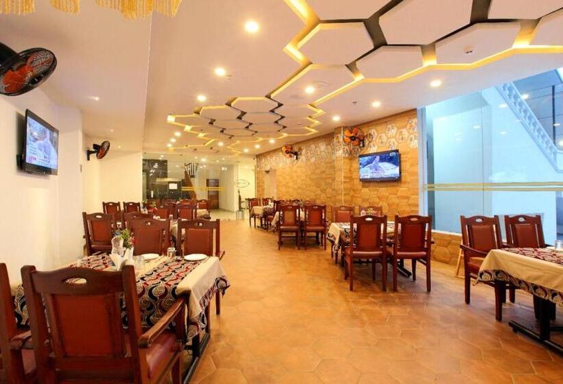 فندق Veliyil Castles