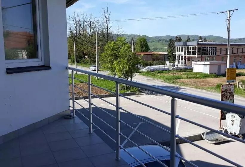 پانسیون Apartments&rooms Mido