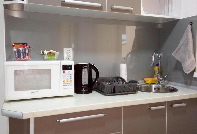 پانسیون Apartments&rooms Mido