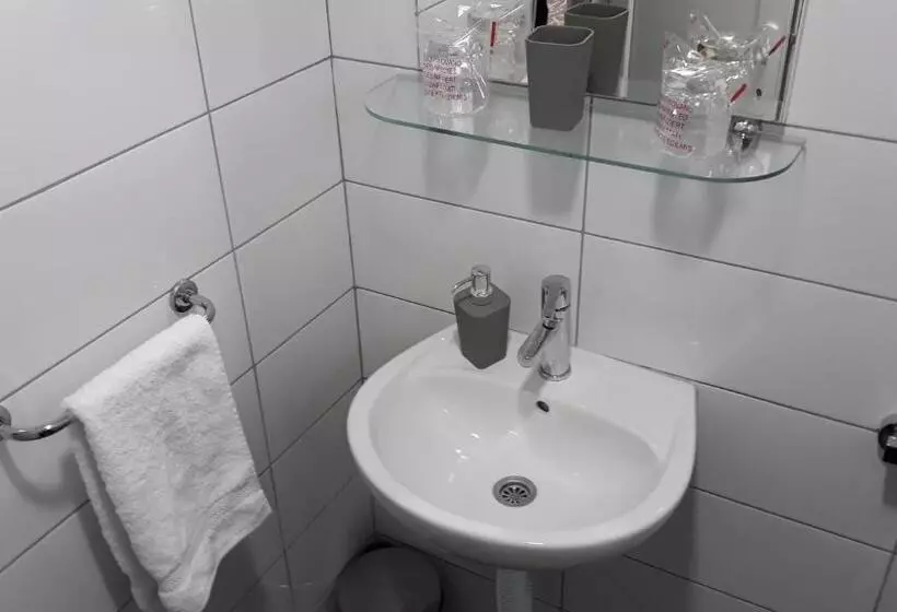 پانسیون Apartments&rooms Mido