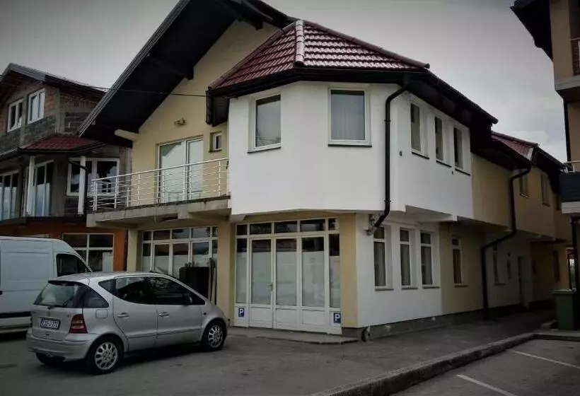 پانسیون Apartments&rooms Mido