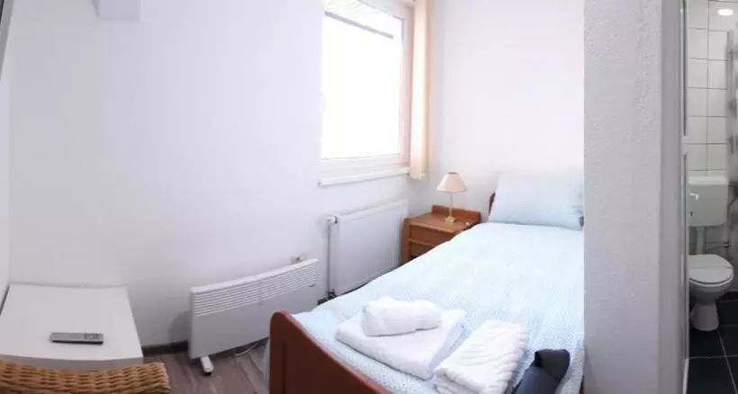 پانسیون Apartments&rooms Mido