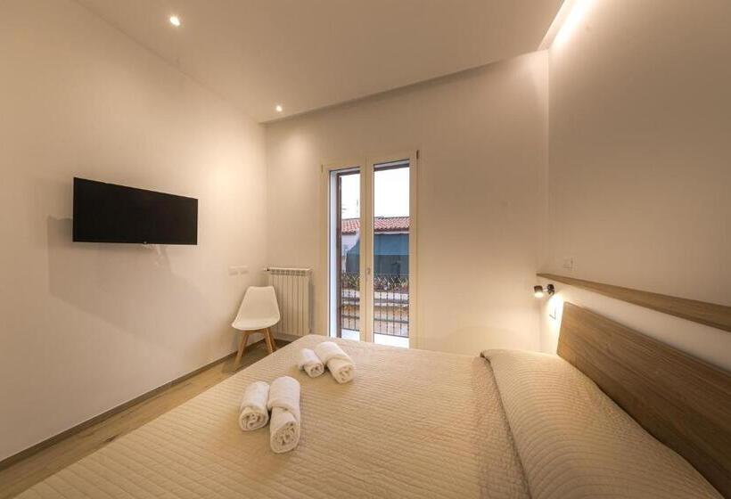 پانسیون Coresi Rooms