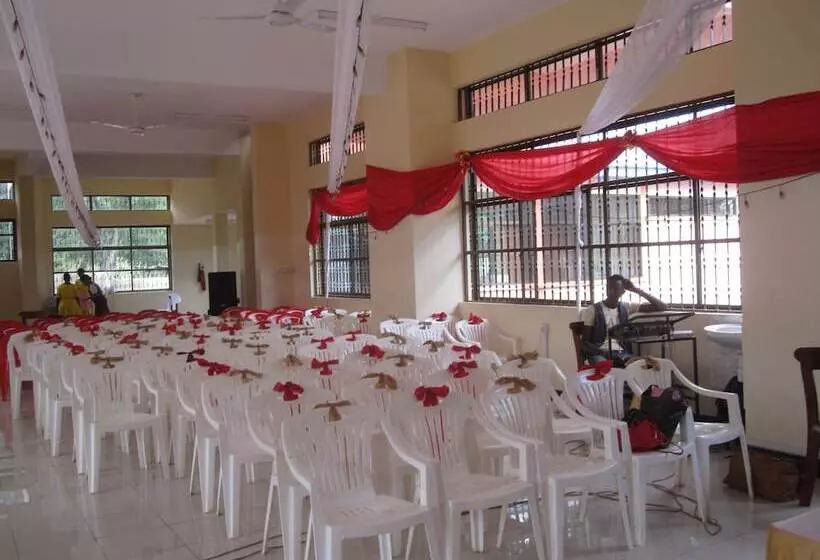 هاستل Stella Maris Lodge