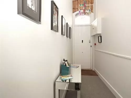 تختخواب و صبحانه The Arthouse