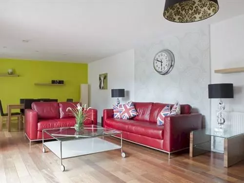 تختخواب و صبحانه The Arthouse