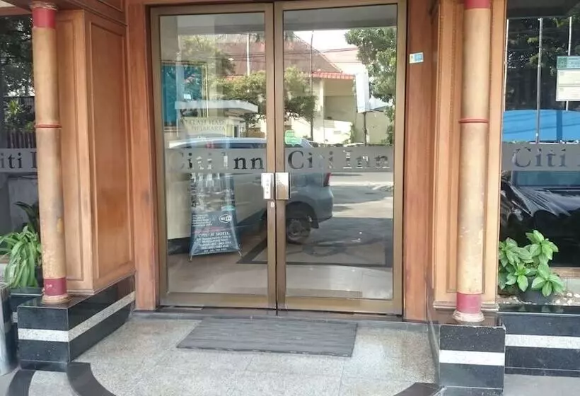 Szálloda Citi International Palang Merah