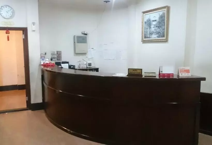 Szálloda Citi International Palang Merah