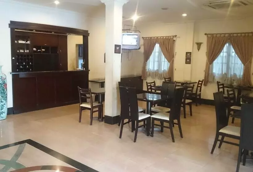 Szálloda Citi International Palang Merah