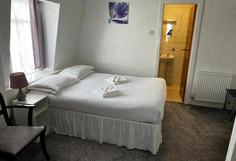 בית מלון כפרי Delton