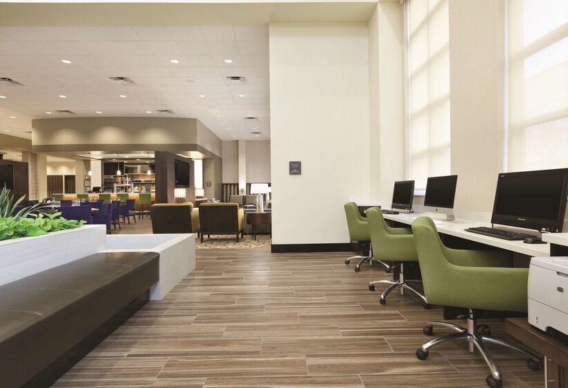 호텔 Embassy Suites Portland/hillsboro, Oregon