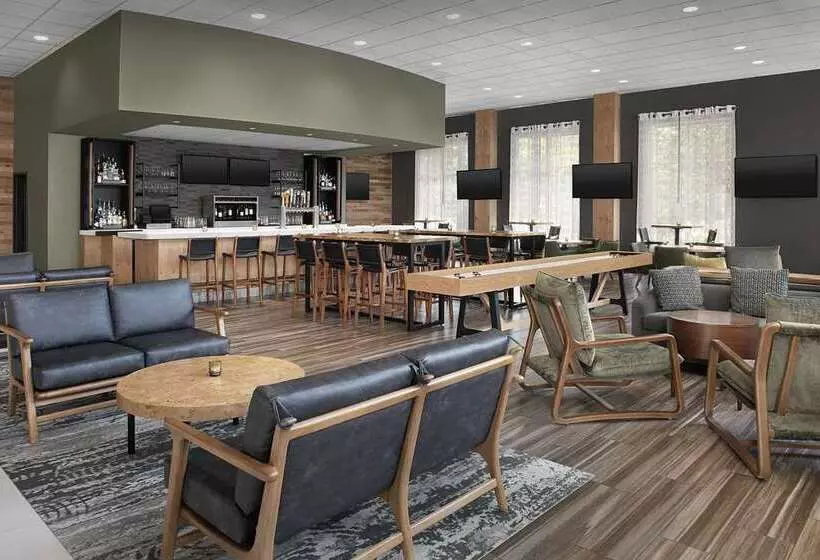 Отель Embassy Suites Portland/hillsboro, Oregon