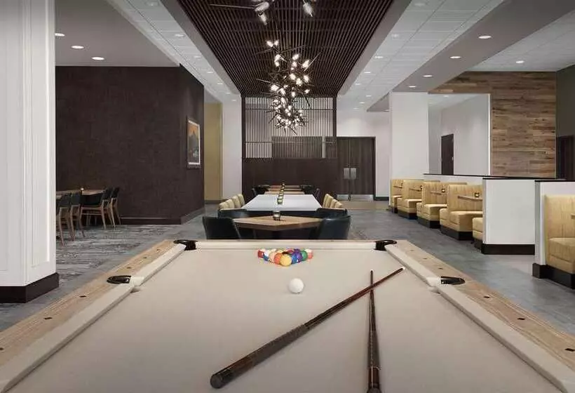 Отель Embassy Suites Portland/hillsboro, Oregon