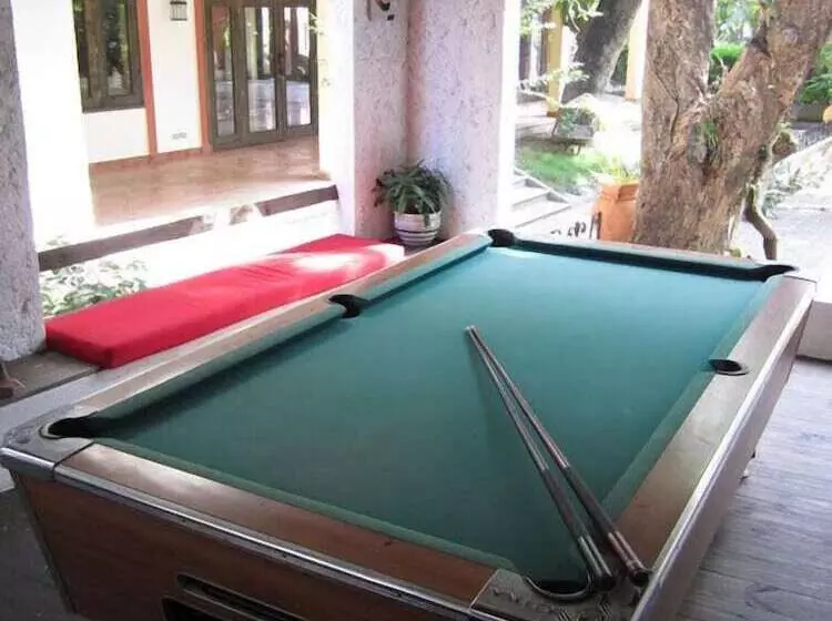 هتل Hôtel Du Roi Christophe