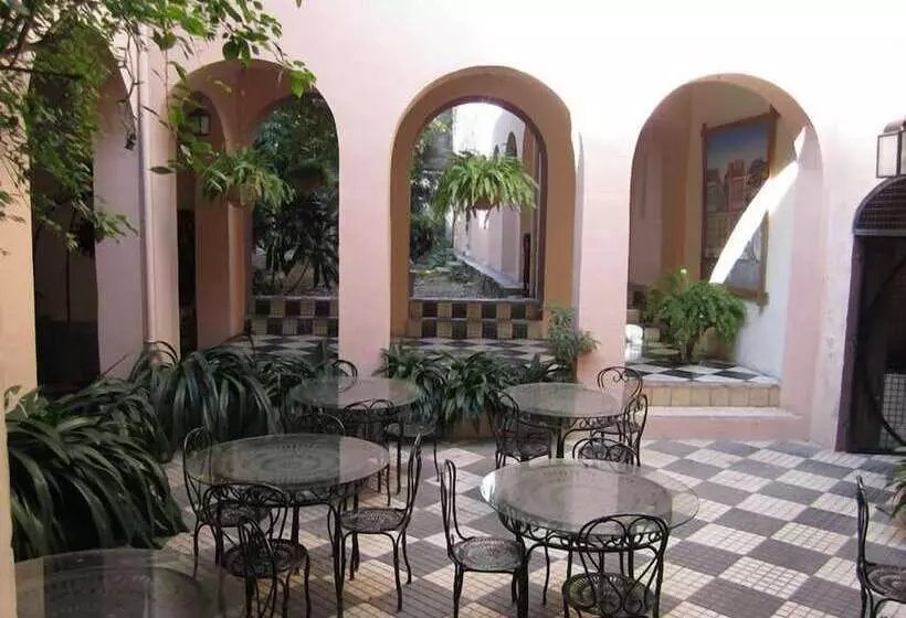 هتل Hôtel Du Roi Christophe