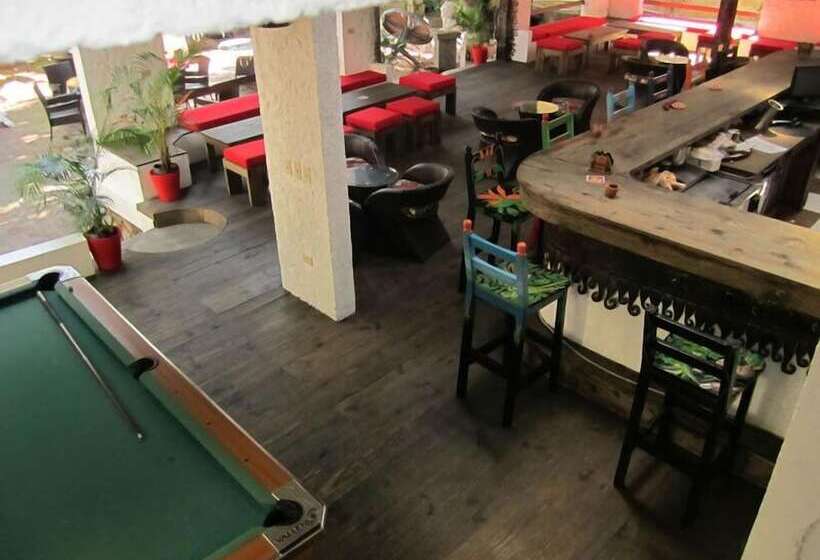 هتل Hôtel Du Roi Christophe