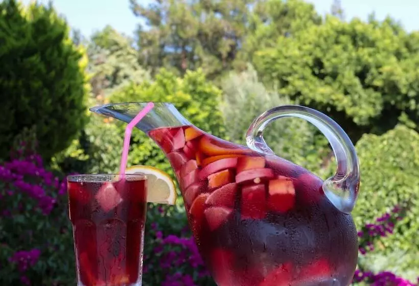 هتل Olbios Marina Resort