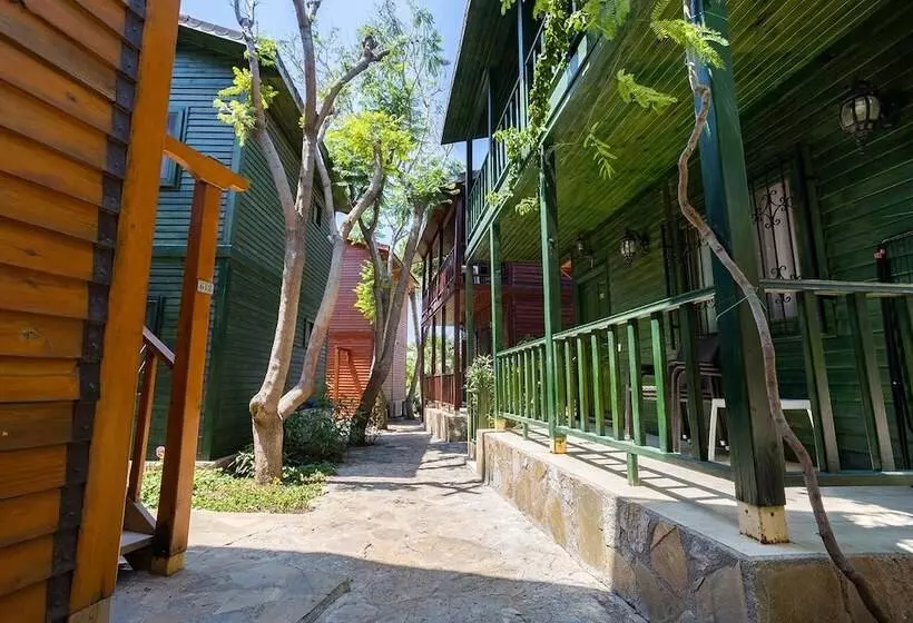 هتل Olbios Marina Resort