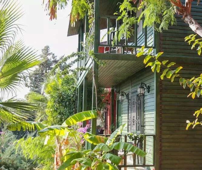 هتل Olbios Marina Resort