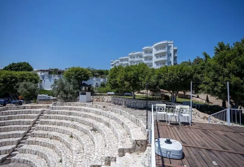 هتل Olbios Marina Resort