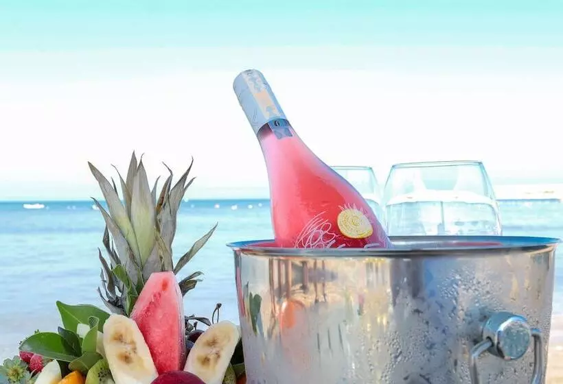 هتل Olbios Marina Resort